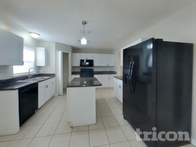 Building Photo - 2101 Ardencroft Dr
