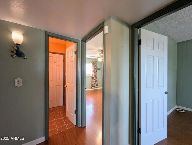 Building Photo - 4019 W San Miguel Ave