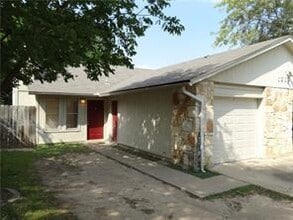 Building Photo - 1212 Bonnie Brae St