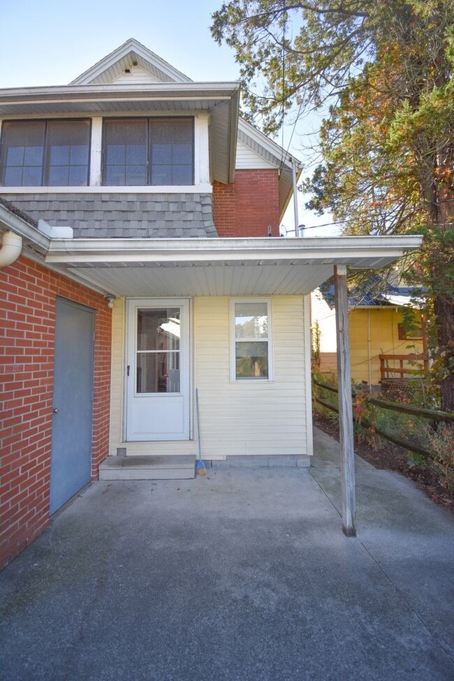 Building Photo - Large Home in Loganton with 1 Car Garage!