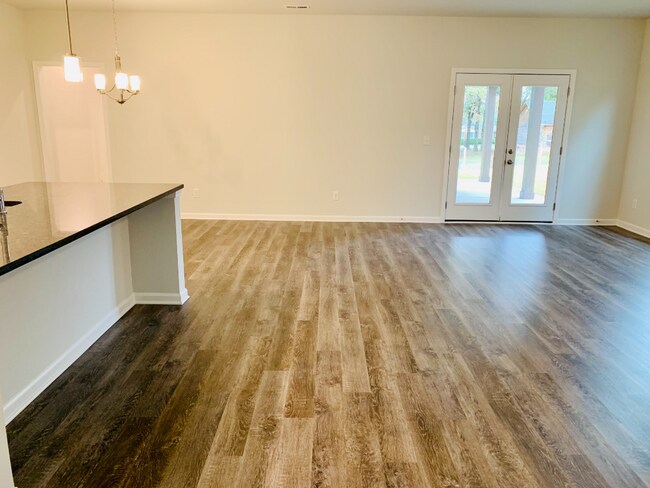 Building Photo - Coming soon!!  "Spacious 3-Bedroom Haven w...