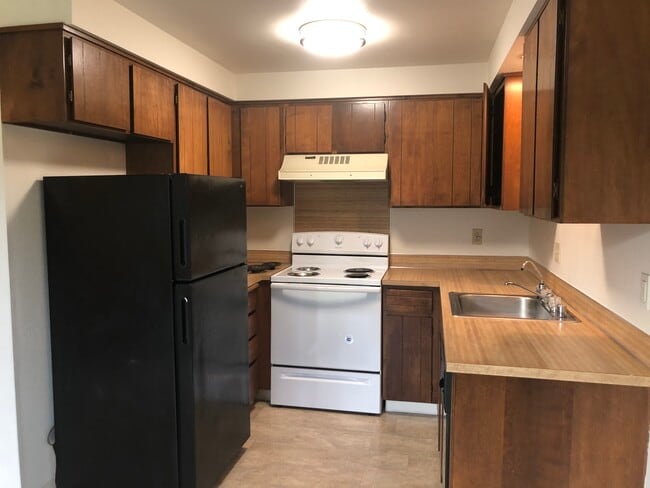 Kitchen - 14725 SE 16th Cir