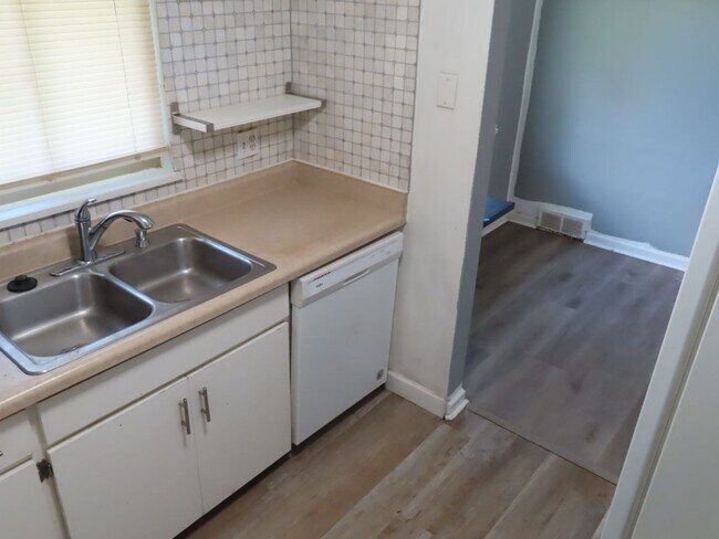 Building Photo - Kettering Single Family Home for Rent