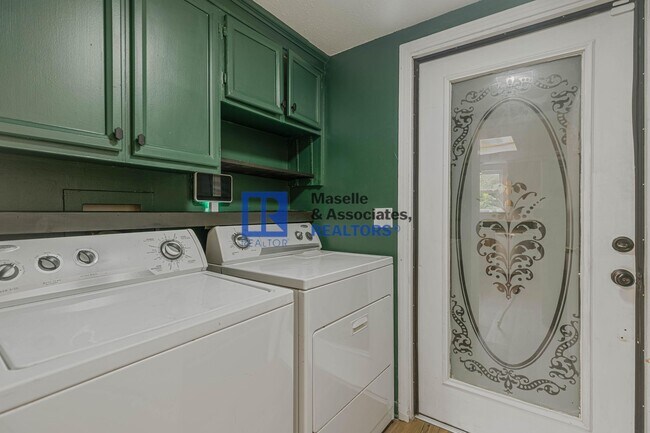 Building Photo - 3 Bed/2.5 Bath Townhouse in Timbers of Crossgates in Brandon