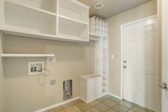 Building Photo - 3 bedroom home In Wakefield Crossing - Bix...