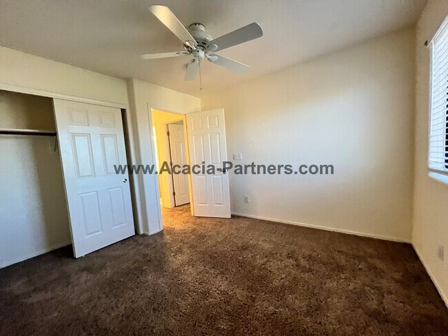 Building Photo - Beautiful home with private yard that backs to open space green belt