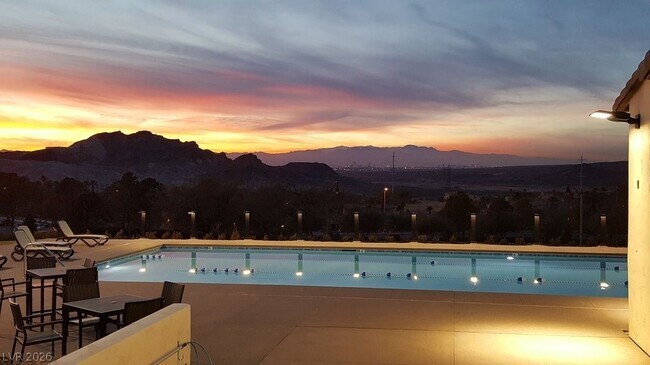 Building Photo - 1242 Calcione Dr