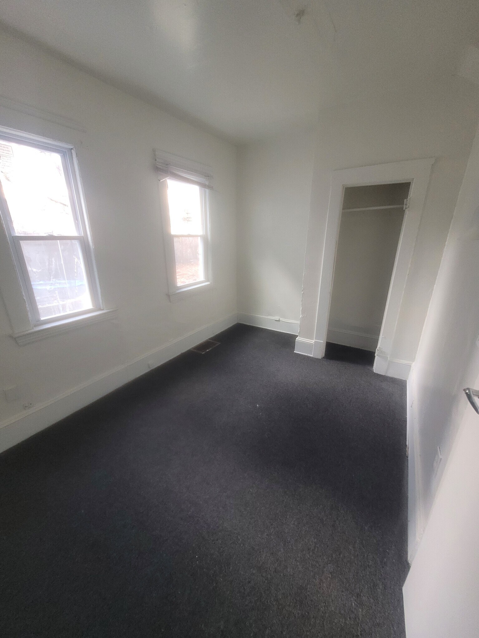 Building Photo - 10117 Hampden Ave