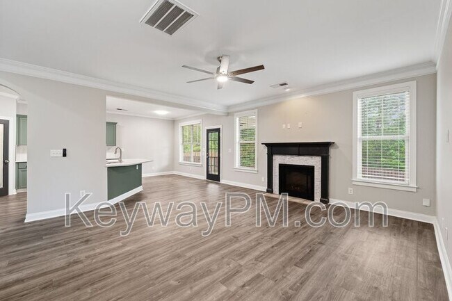 Building Photo - 336 Amersham Way