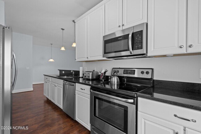 Building Photo - 119 Covil Ave