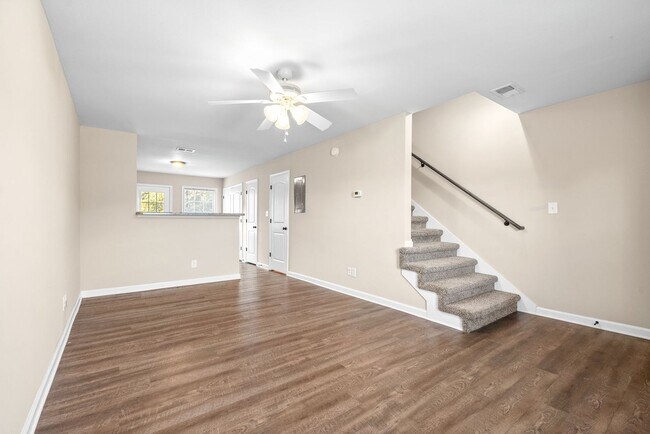 Interior Photo - Rowand Ct - 310