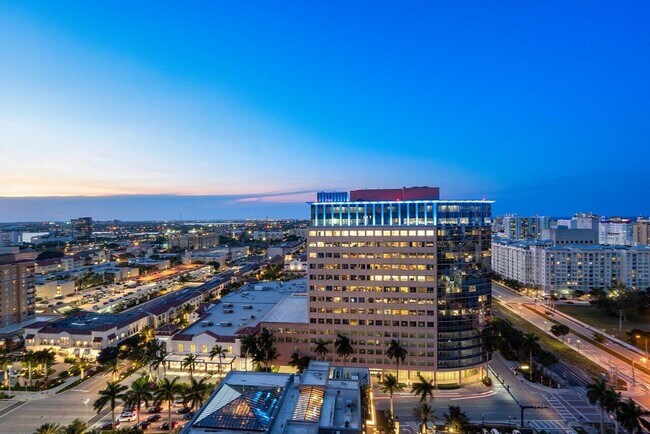 Building Photo - 550 Okeechobee Blvd