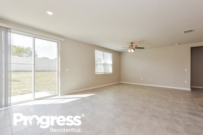 Building Photo - 1026 Oak Vly Dr