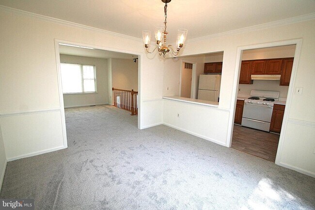 Building Photo - 4405 Apex Ln