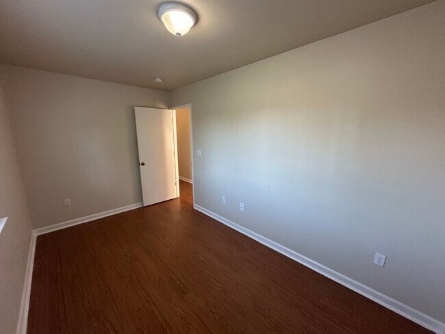 Building Photo - 1630 Parker Ave
