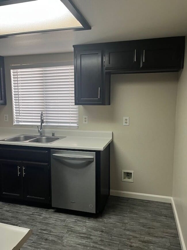 Building Photo - HW-817