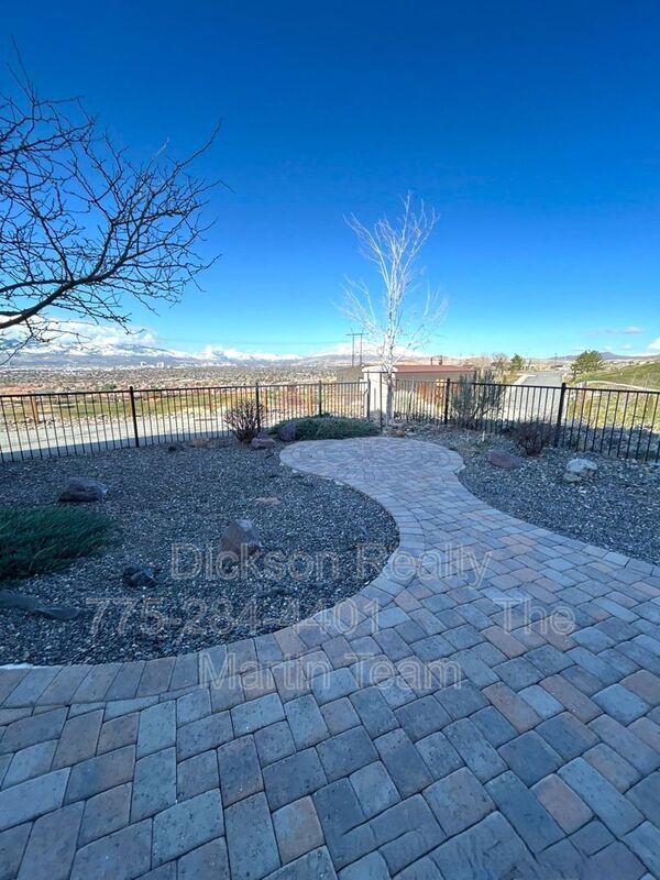 Building Photo - 2854 Garda Court