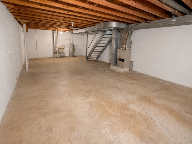 Building Photo - 55 Ramsey Dr