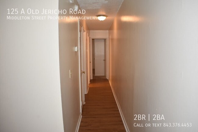 Building Photo - 125 Old Jericho Rd