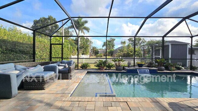 Building Photo - 509 W Olympia Ave