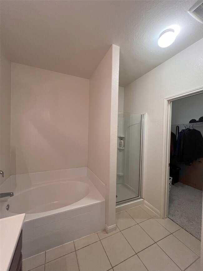 Building Photo - 21311 Slate Bend Dr