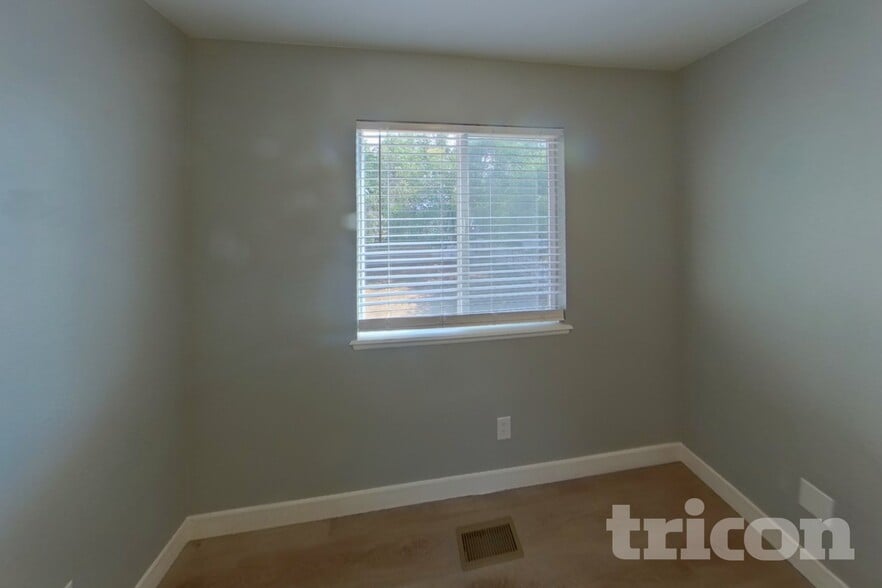 Building Photo - 7271 Araia Dr