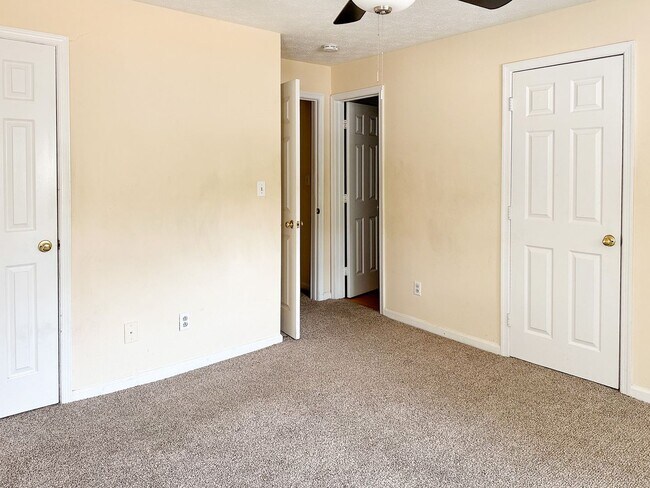 Building Photo - 742 Brookside Drive  #201 Newport News