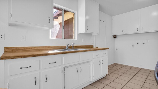 Building Photo - 67285 Pierson Blvd