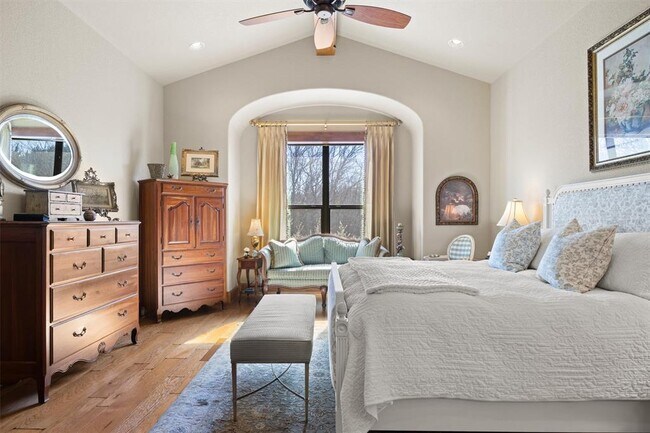 Building Photo - 203 Pristine Dr