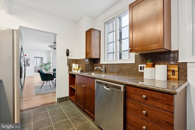 Building Photo - 1512 Spruce St