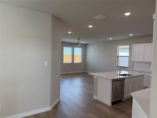 Building Photo - 5800 Briarcroft Dr