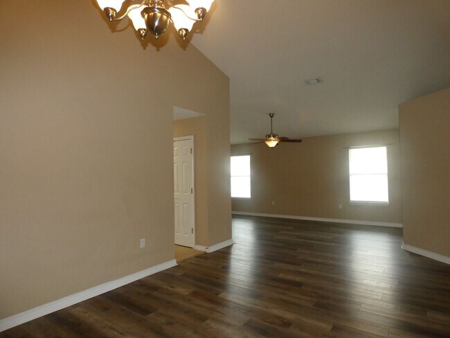 Building Photo - Spacious Home in Jaimee's Ridge!