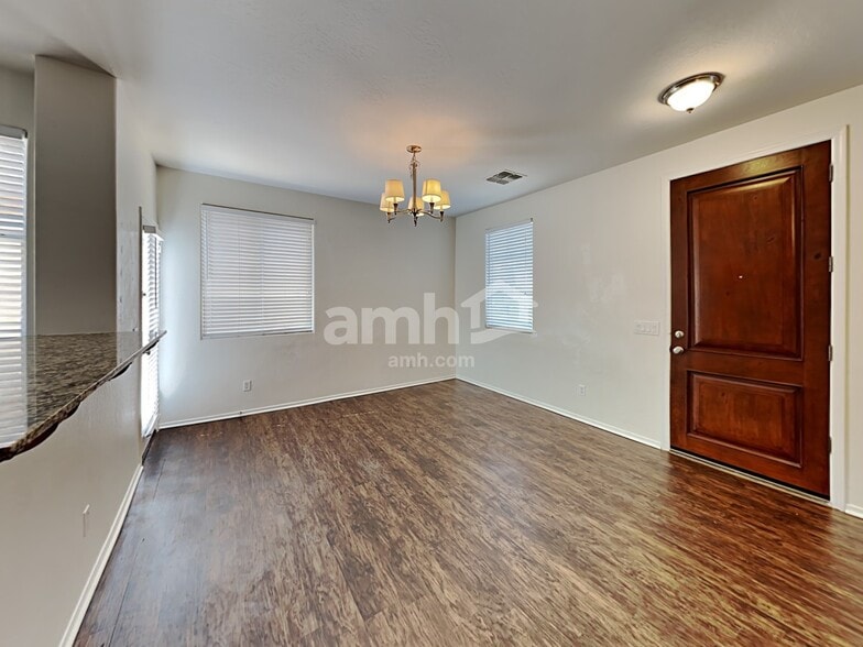 Building Photo - 10131 E Isleta Ave