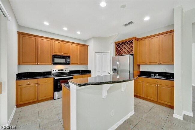 Building Photo - 10245 S Golden Elm Dr