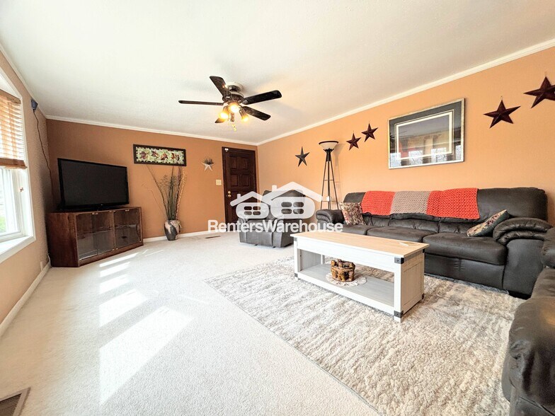 Building Photo - 4101 3rd St