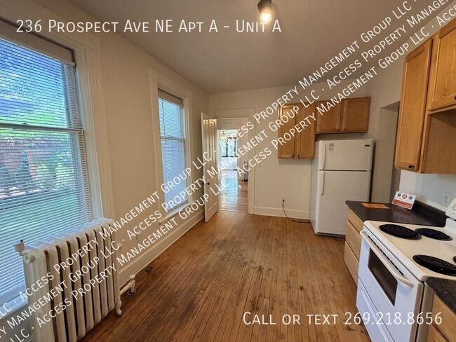Building Photo - 236 Prospect Ave NE