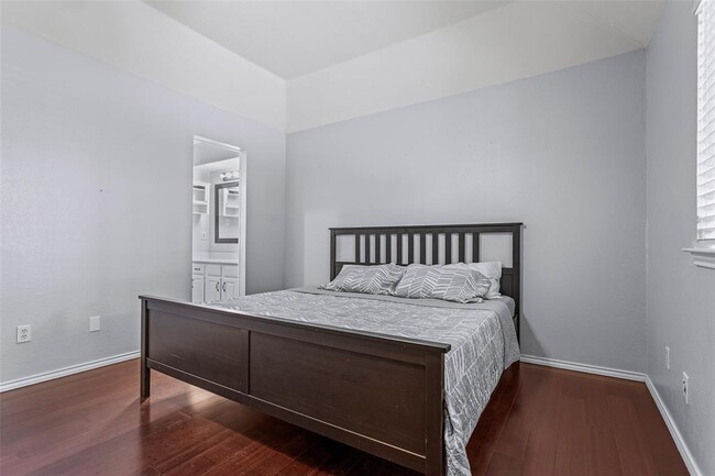 Building Photo - 1106 Lockridge-