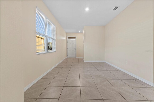 Building Photo - Enjoy all Wildwood has to offer, plus community amenities!