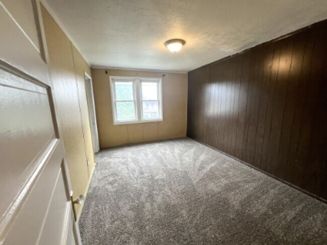 Building Photo - 453 Ohio Ave