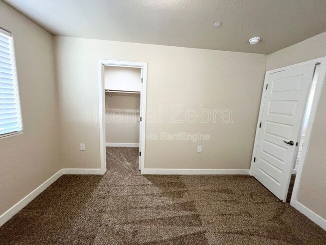 Building Photo - 1349 Belmont Dr