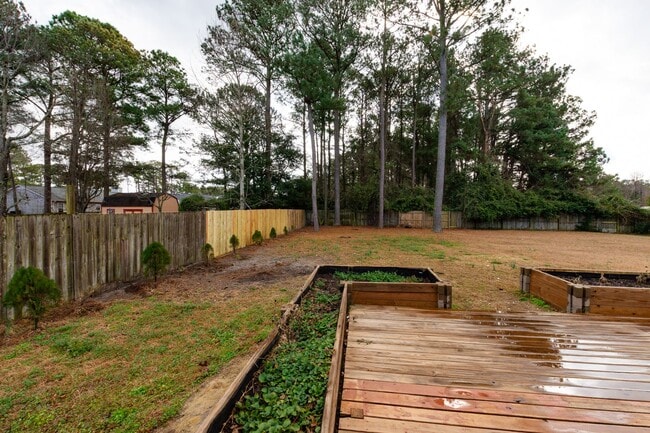 Building Photo - Great home in Hubert