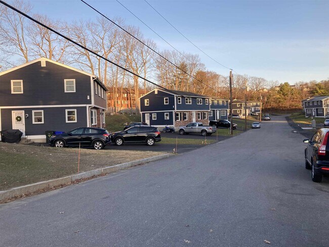 Building Photo - 445 Kennard Rd