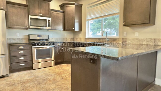 Building Photo - 9477 N Prince William Lp