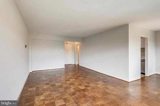 Building Photo - Welcome to The Towers!! This gem of a studio is nestled in a quiet neighborhood in Wesley Heights.