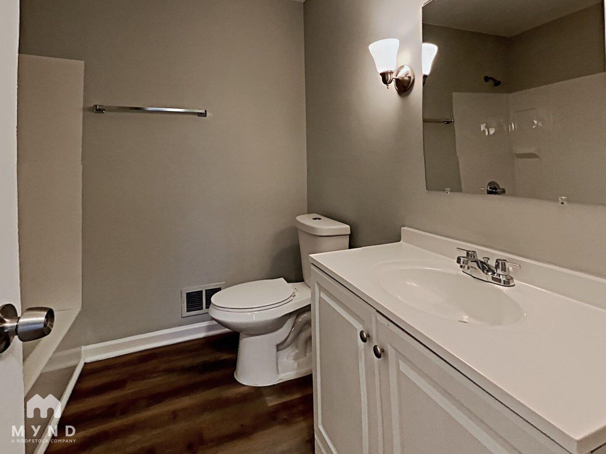 Building Photo - 6815 Saddle Ridge Rd