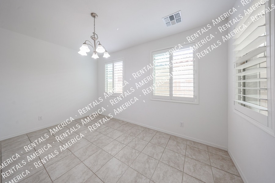 Building Photo - 13487 N 174th Ave