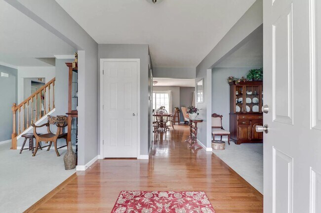 Building Photo - 2867 Blue Heron Rd