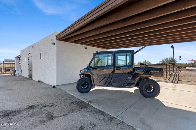 Building Photo - 14537 E Windstone Trail