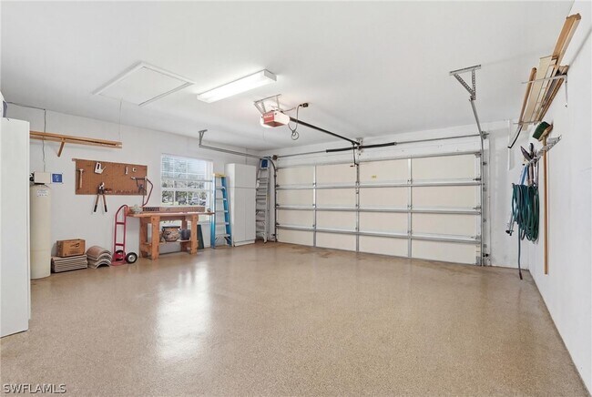 Building Photo - 483 Palo Verde Dr