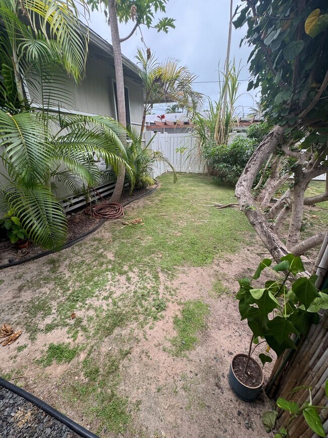 Building Photo - Attached Guest Studio Home in Kailua Town with Yard, and Pets Allowed